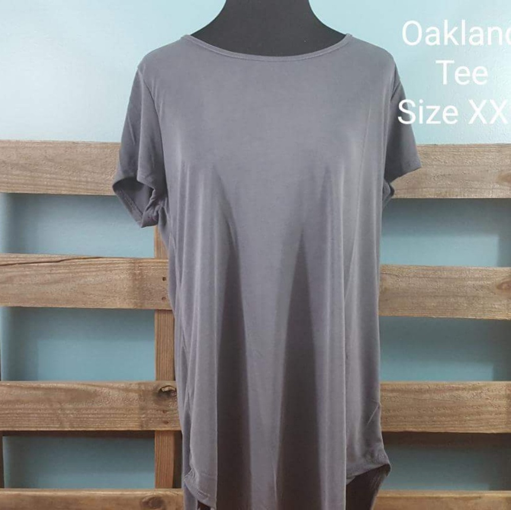 Honey & lace piphany Oakland tee